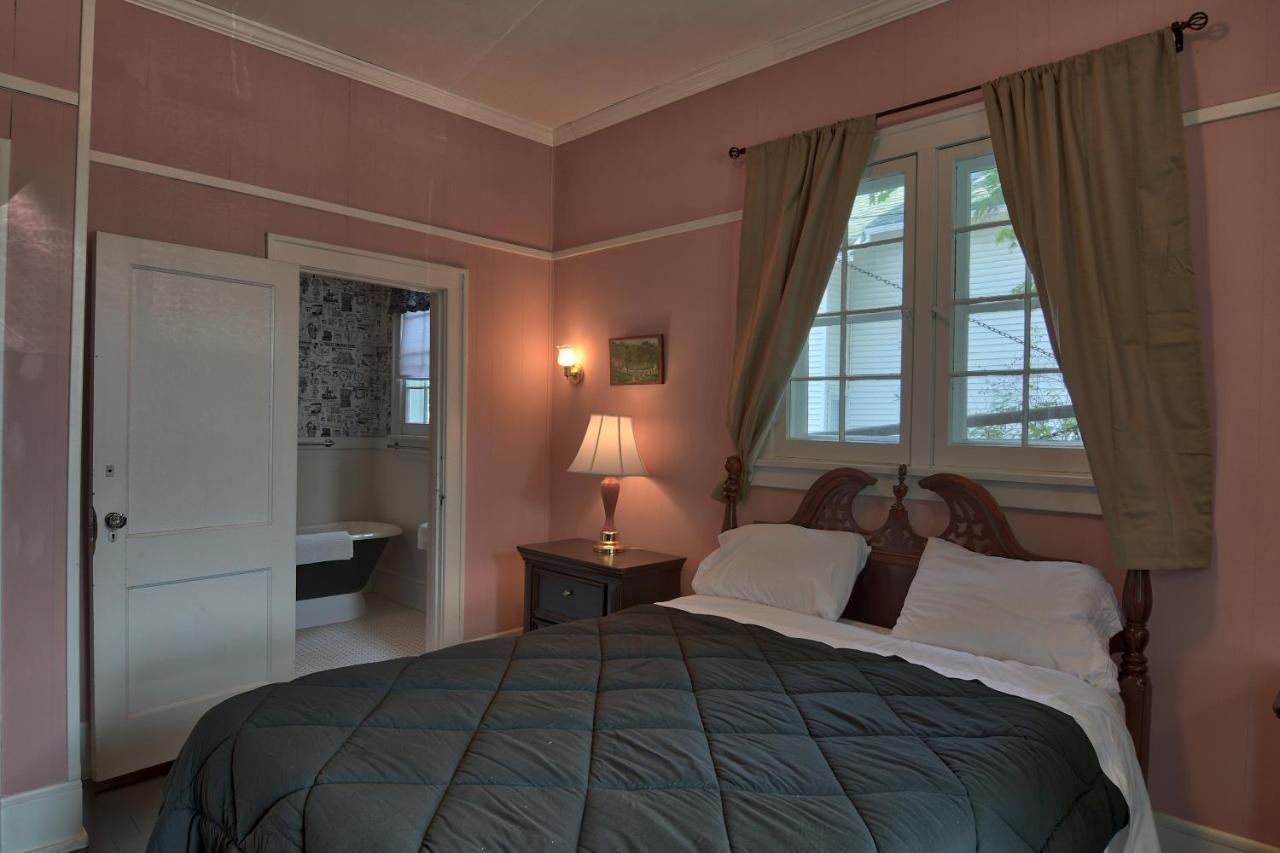 Bed and Breakfast Charlevoix House Exterior foto